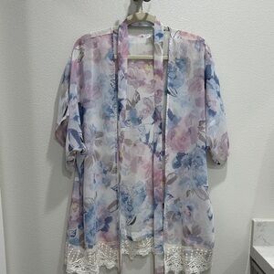 Floral Sheer Kimono with Lace Trim